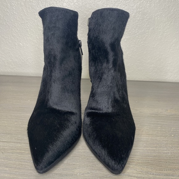 Vince Calla‎ Pointed Toe Calf Hair Bootie Black Womens Size 9 - Picture 2 of 9